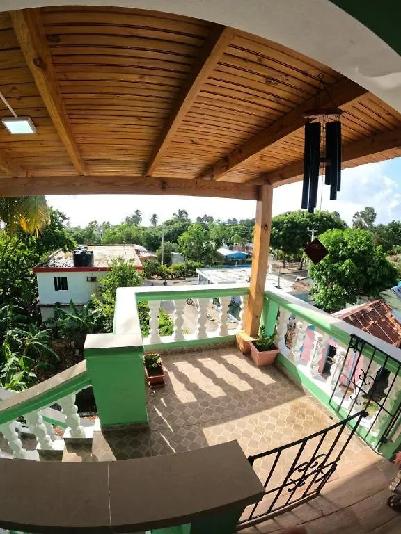 Hospedaje Villa Valencia En Los Patos
