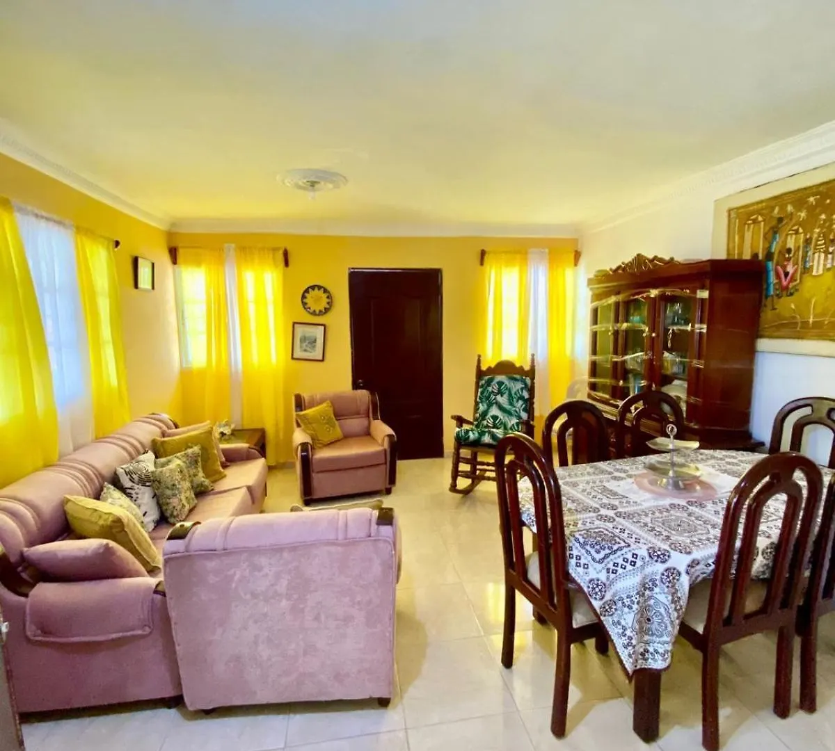 Hospedaje Villa Valencia En Los Patos Daire
