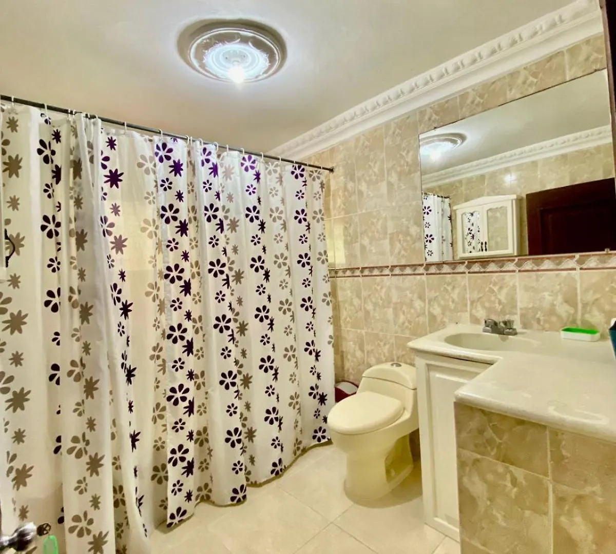 Hospedaje Villa Valencia En Los Patos Daire